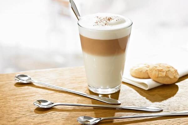 Tạo ra ly latte ngon đúng chuẩn ngay tại nhà cực đơn giản